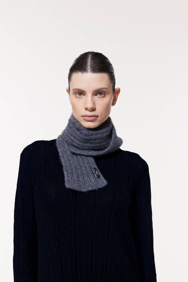 Prinz Berlin Kaschmir Kurzschal Hand Knit Grau Weihnachtsangebot