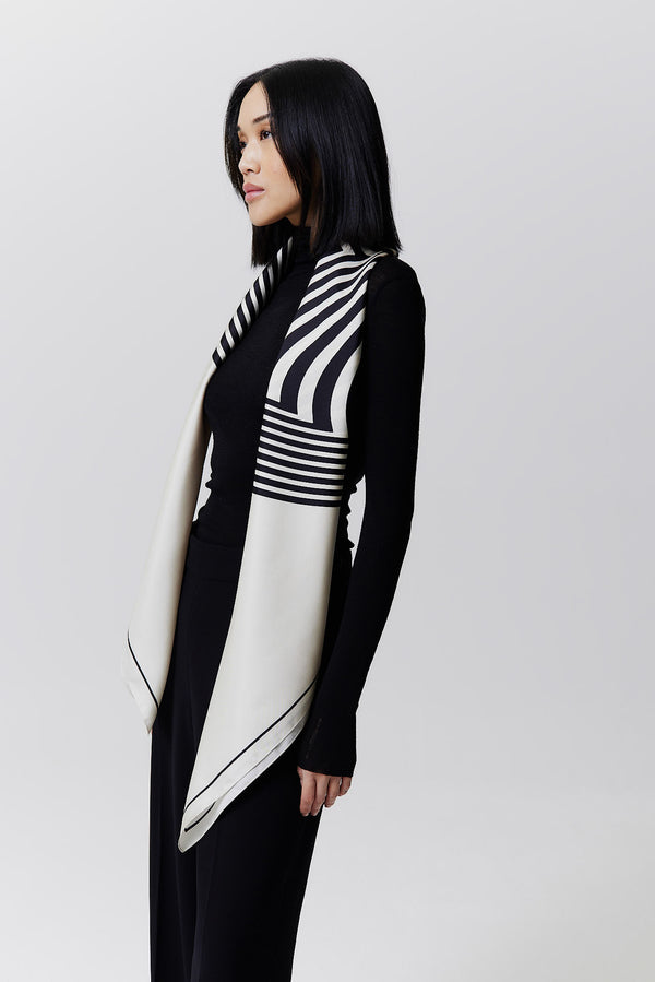 Prinz Berlin Seidentuch Swirl 123 Off-White Riesige Ersparnisse