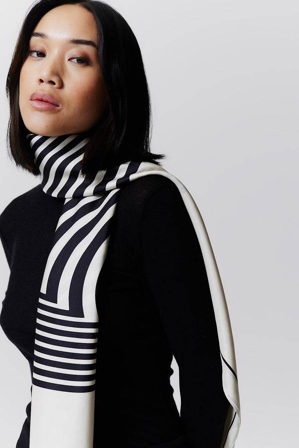 Prinz Berlin Seidentuch Swirl 123 Off-White Riesige Ersparnisse