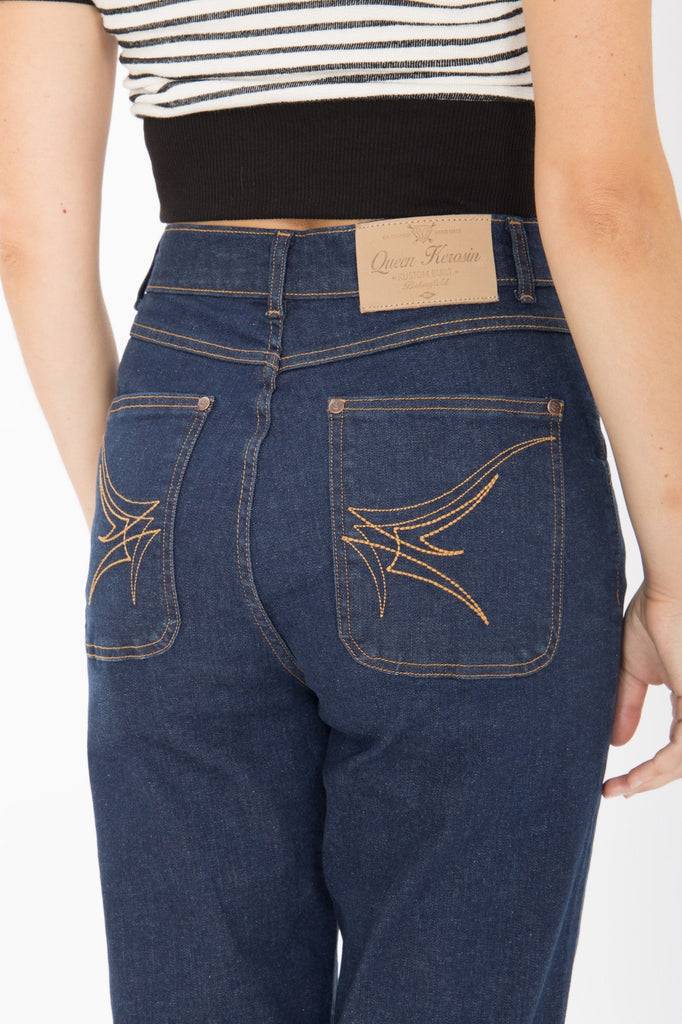 Queen Kerosin High Waist Capri Jeans mit seitlichem Reißverschluss Räumungsverkauf