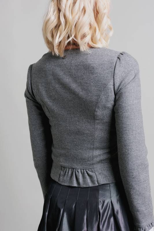 Rockmacherin Ann-Kathrin Spenzerjacke aus Leichtloden mit Rüschenabschluss am Ärmel Tiefpreis