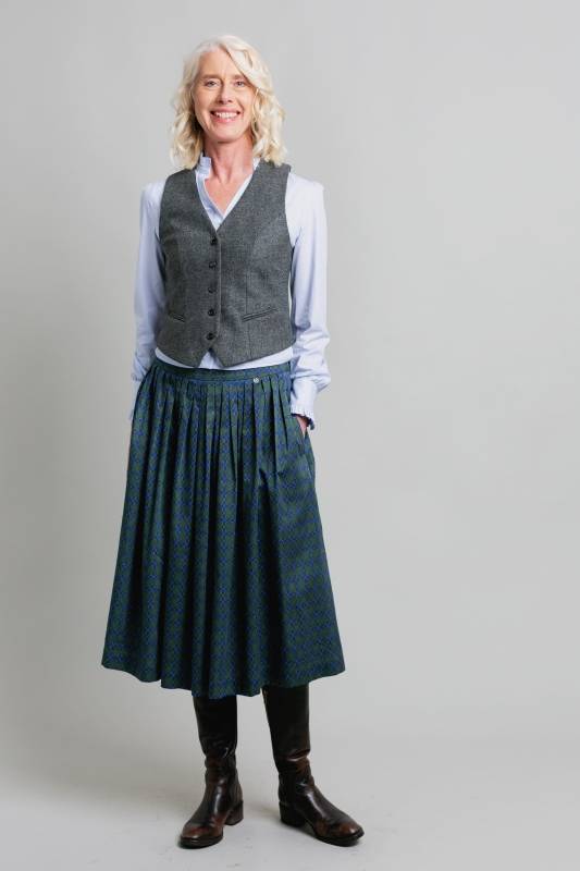 Rockmacherin Resal Damenweste aus Wollflanell mit Steinnussknöpfen Wochenangebot