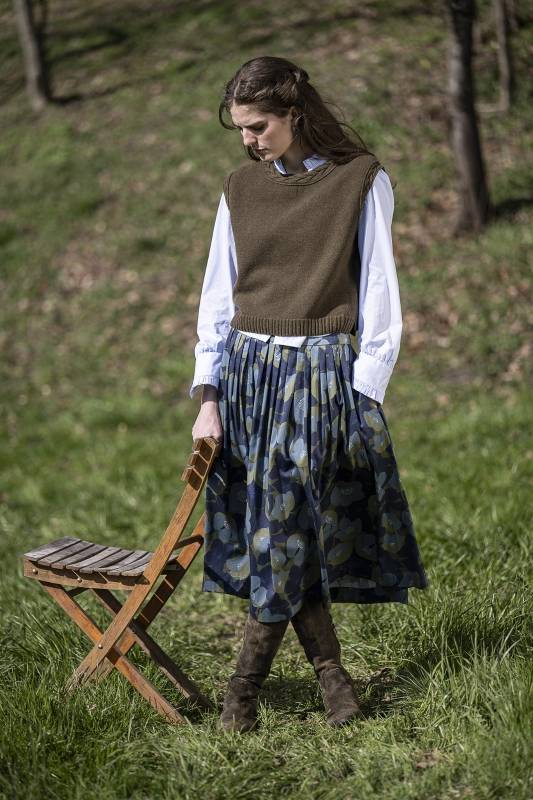 Rockmacherin Susanna Damen-Trachtenbluse mit Rüschen und modernem Ärmelschnitt Neueste Stile