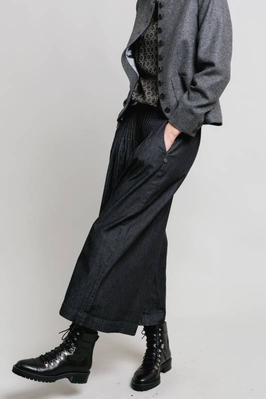 Rockmacherin Sempt Hosenrock aus weichem Denim mit Biesen und Gummizug Begrenzt auf 3 Tage