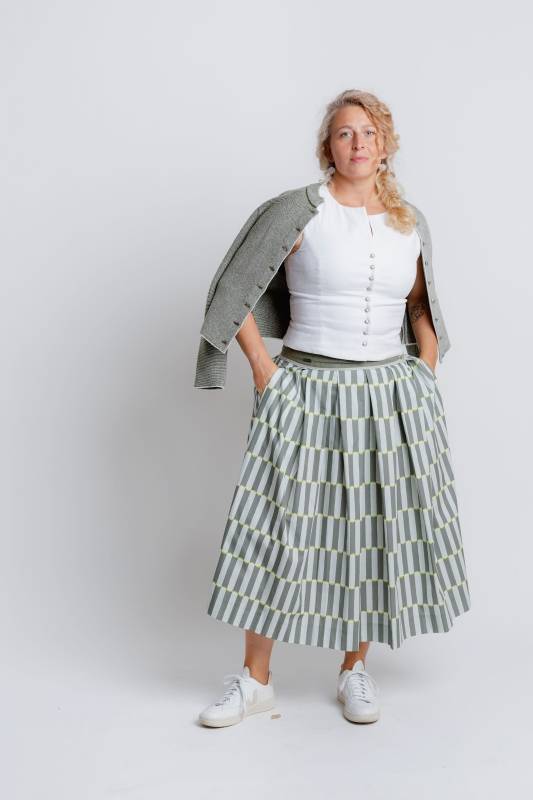Rockmacherin Nanni Aigner Trachtenweste für Damen in Weiß im Angebot