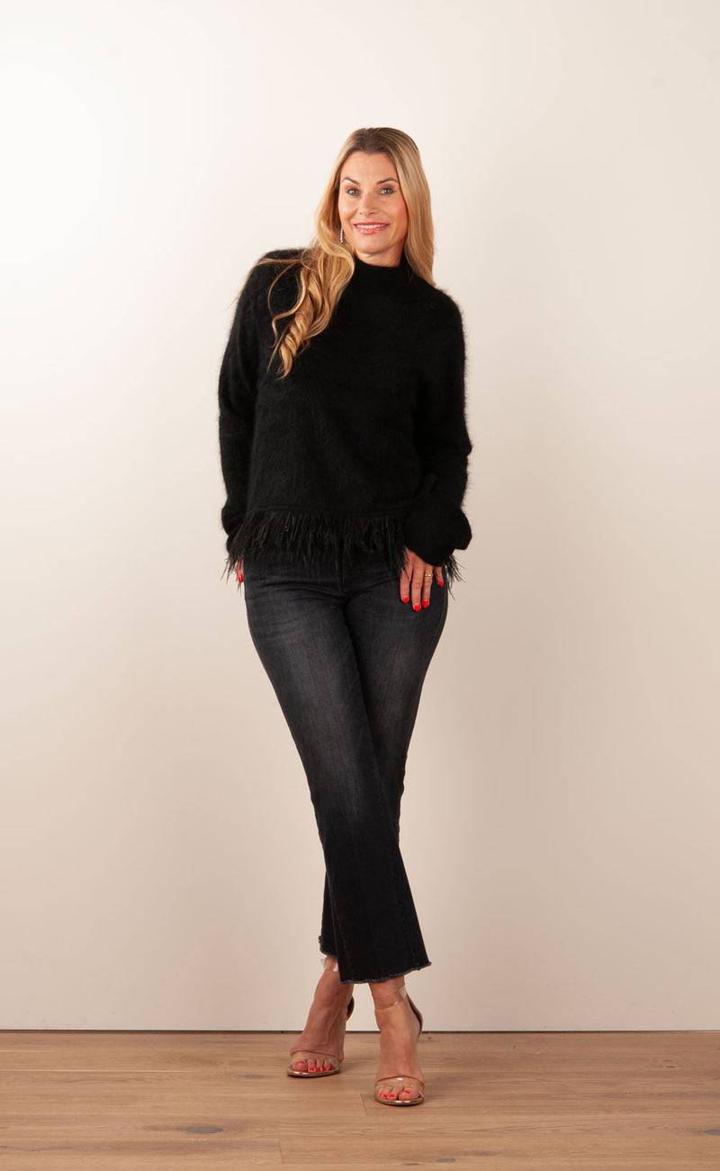 Grace Pullover „Feder“ Schwarz Räumungsverkauf