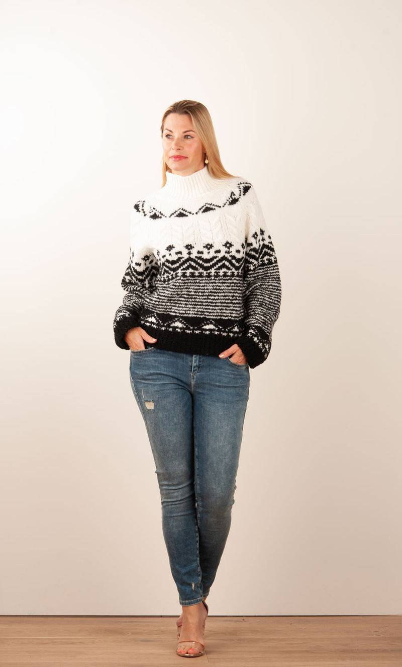 Grace Pullover Schwarz | Weiß Speichern exportieren