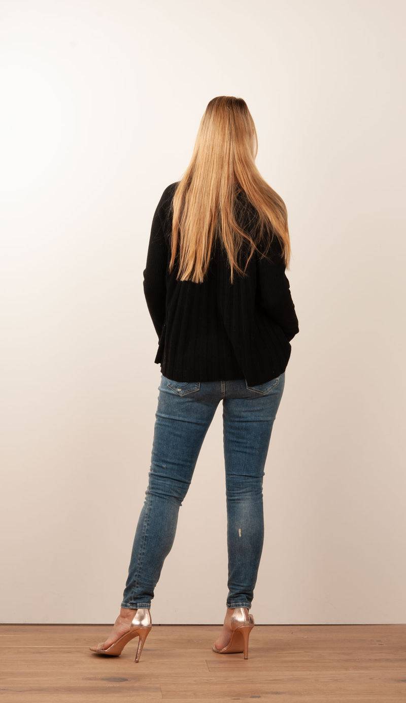 Grace Pullover Schwarz Rabatte dieses Monats