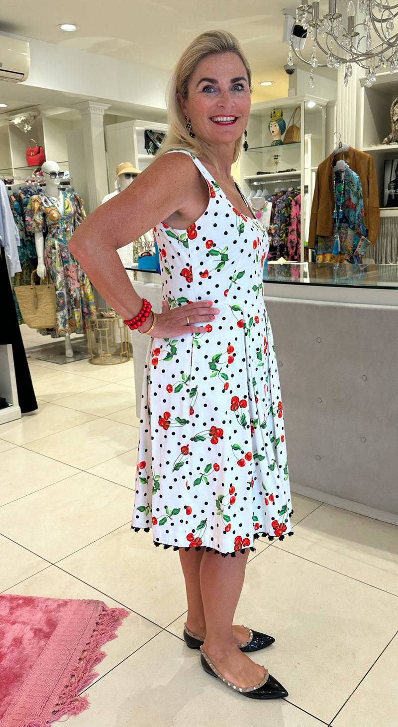 fleur Kleid „Kirschen“ Weiß | Multicolor Kostenloser Versand