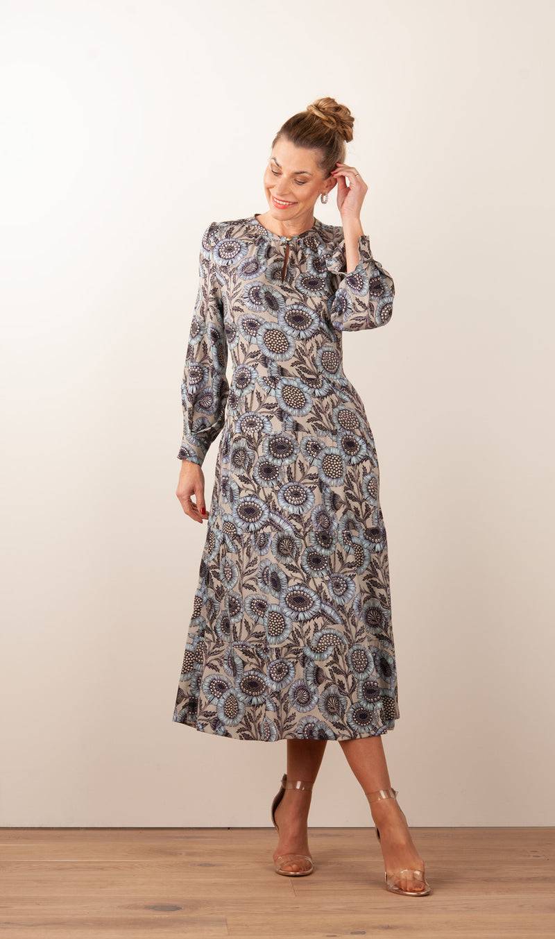fleur Kleid „Blumen“ Taupe | Multicolor Kostenloser Versand international