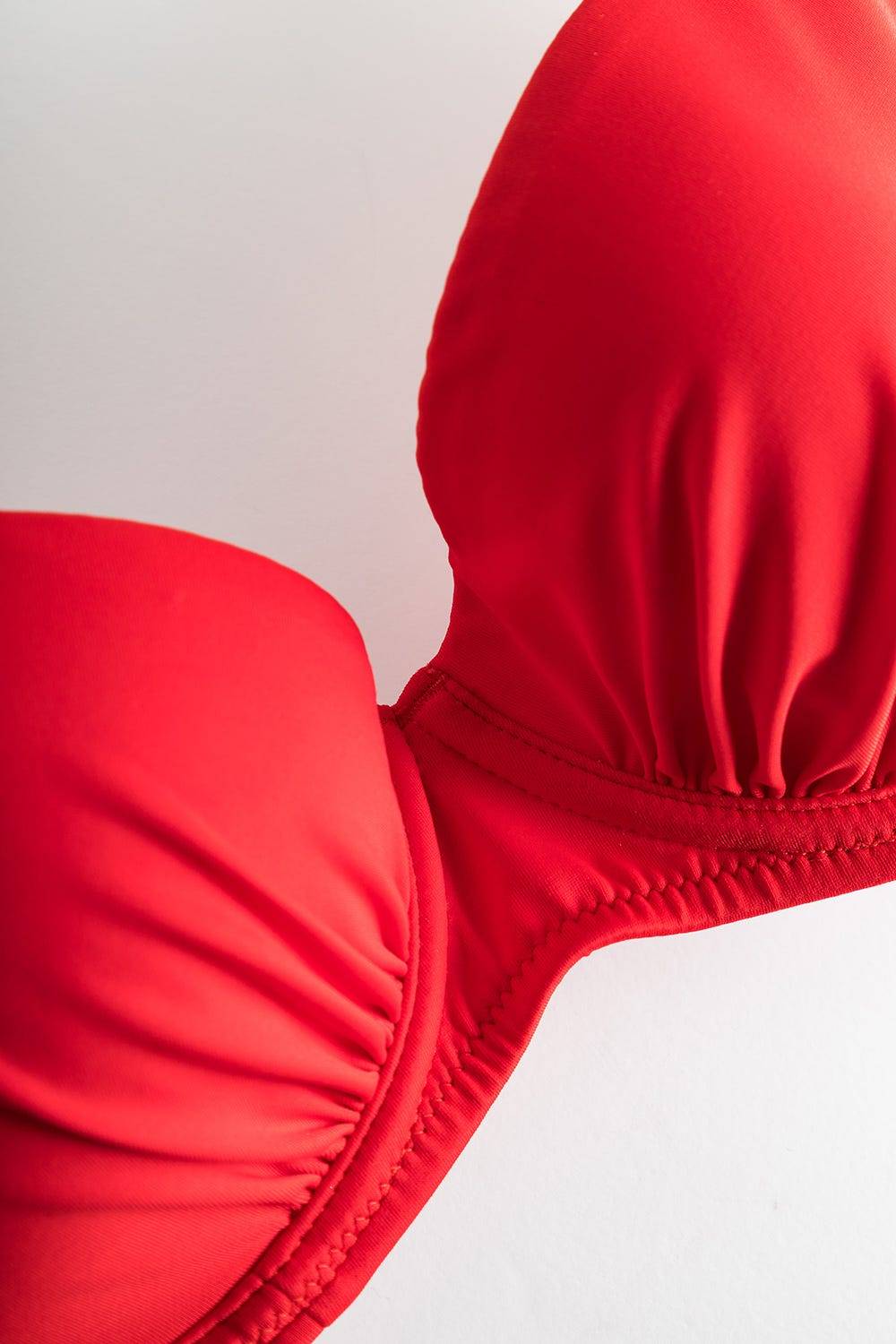 Rösch Bikini-Oberteil in Rot einfarbig Spacer-Cup Vatertagsangebot