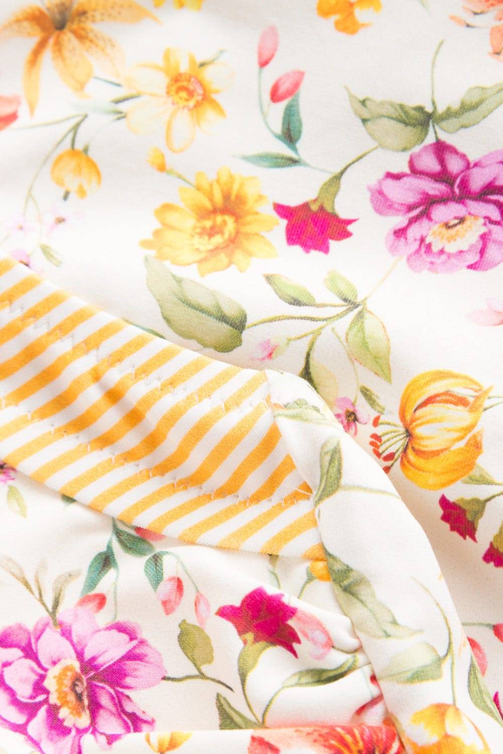 Rösch Badeanzug im Blumen-Druck Sommerblüten Retro verspielt Lycra Vierteljährliche Förderung