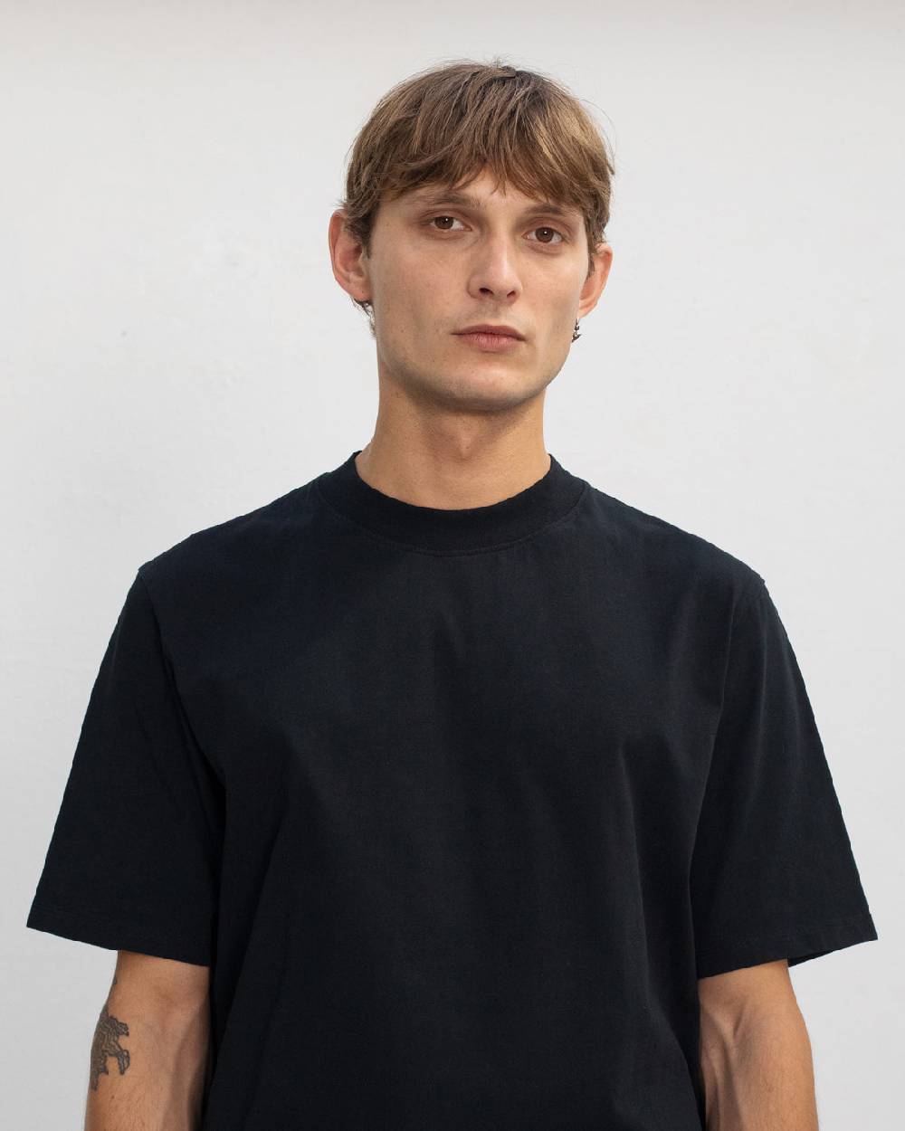Rotholz Basic T-Shirt mit breitem Kragen Bio Baumwolle - Schwarz Vatertagsangebot