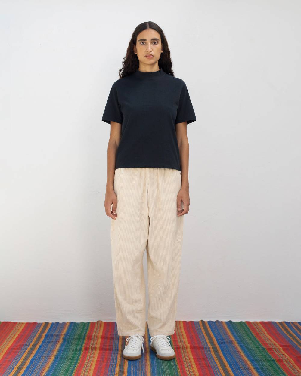 Rotholz Basic T-Shirt mit breitem Kragen Bio Baumwolle - Schwarz VIP-Rabatte