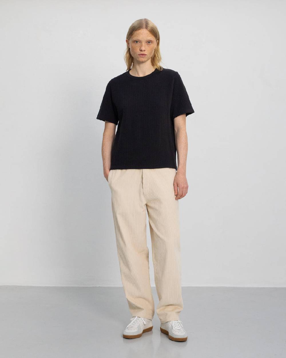 Rotholz Schweres Geripptes T-Shirt Bio Baumwolle - Schwarz im Angebot