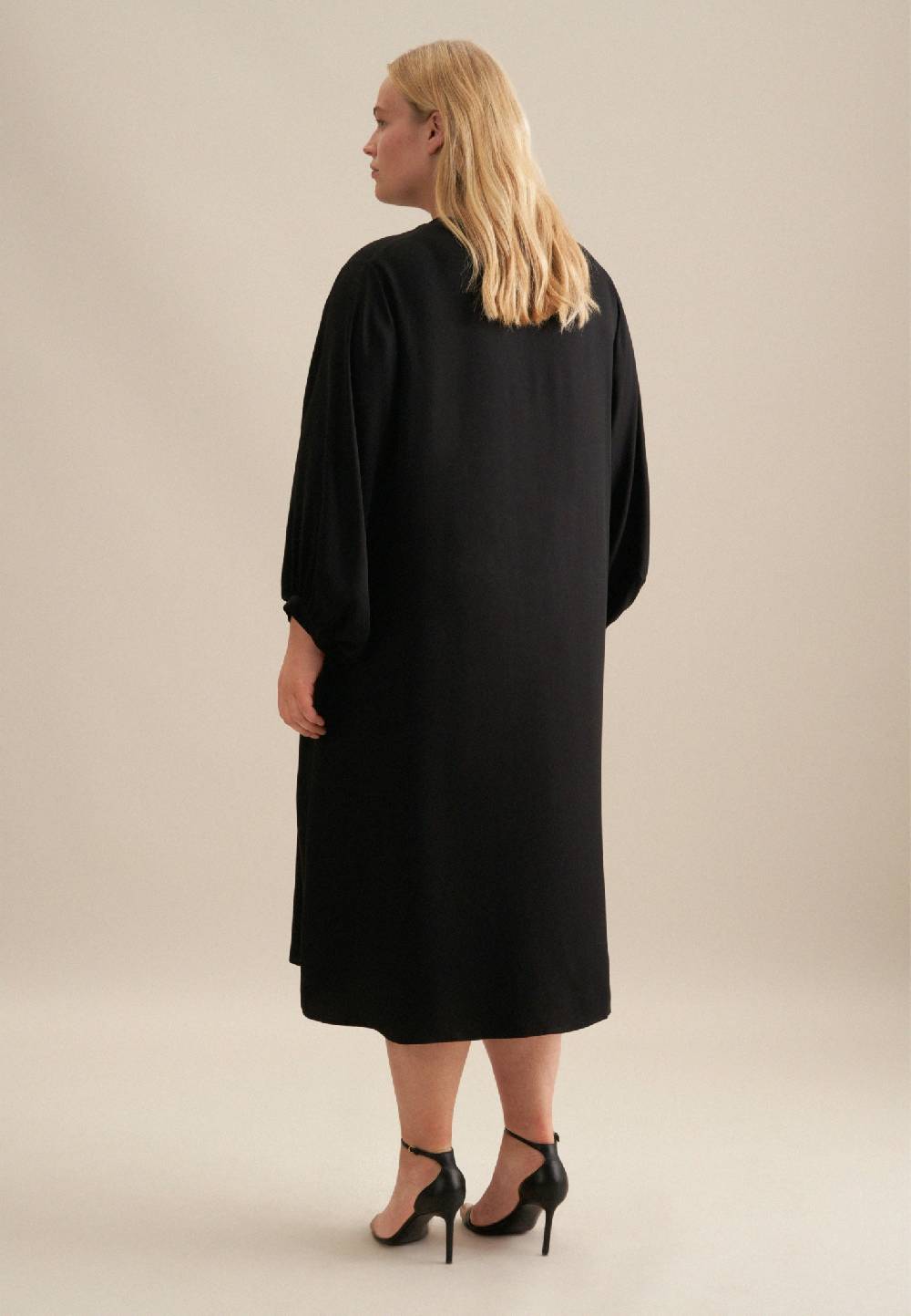 Seidensticker Curvy V-Neck Kleid Regular Begrenzte Freigabe