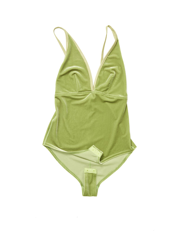 Simone Wild Velvet Body Babe Valentinstagsangebot