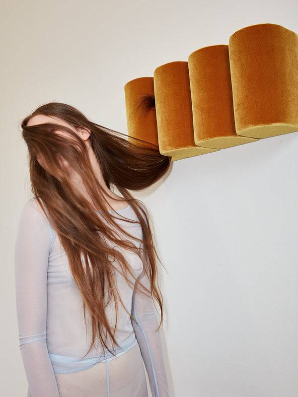 Simone Wild Hold On Verkauf