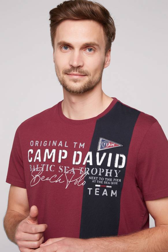 Soccx T-Shirt mit Color-Blocking und Artwork burgundy Muttertagsangebot