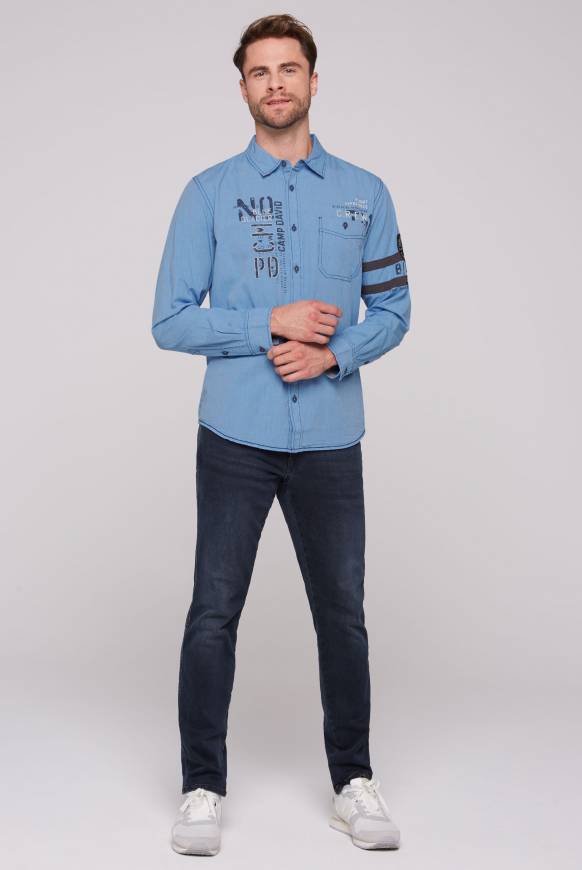 Soccx Fil à Fil Langarmhemd mit Label-Applikationen strong blue Im Verkauf