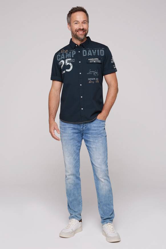 Soccx Kurzarmhemd mit Logo-Applikationen blue navy Fabrik Onlineshop