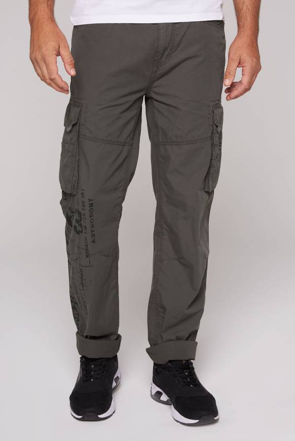 Soccx Leichte Cargohose mit Label Prints mud Valentinstagsangebot