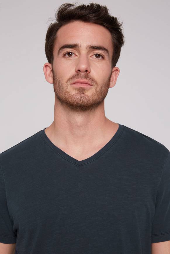 Soccx Basic T-Shirt mit V-Ausschnitt absolute blue Saisonale Angebote