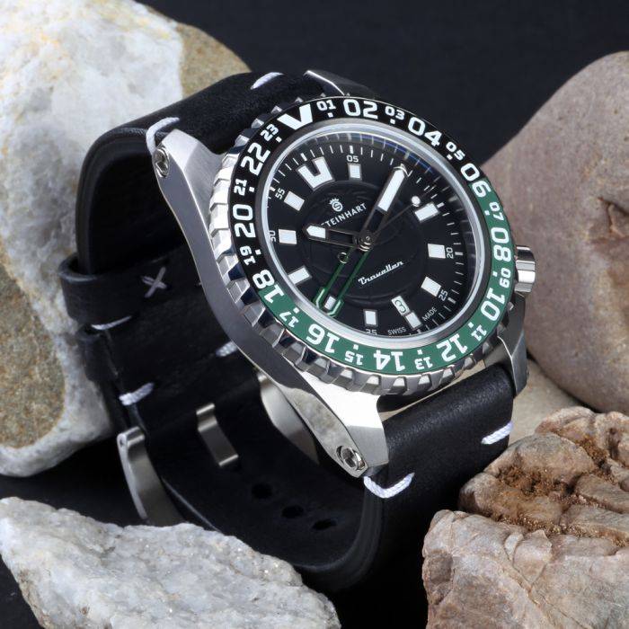 Steinhart TRAVELLER GMT green Taucheruhr Osterangebot