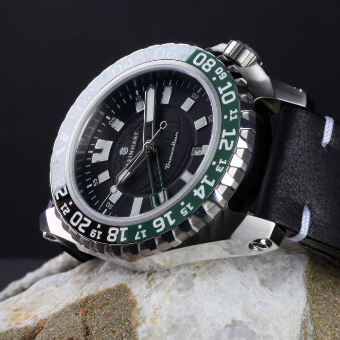 Steinhart TRAVELLER GMT green Taucheruhr Osterangebot