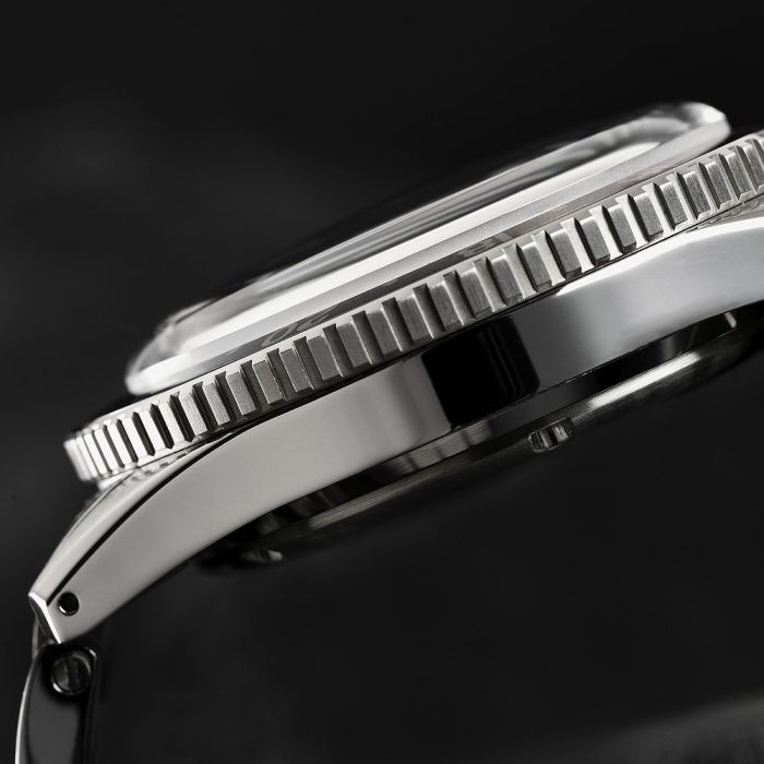 Steinhart Ocean One vintage Dual Time premium Taucheruhr VIP-Rabatte