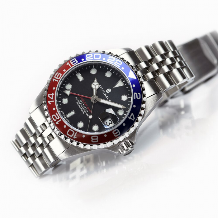 Steinhart Ocean 39 GMT BLUE-RED .2 Taucheruhr Saisonschlussverkauf