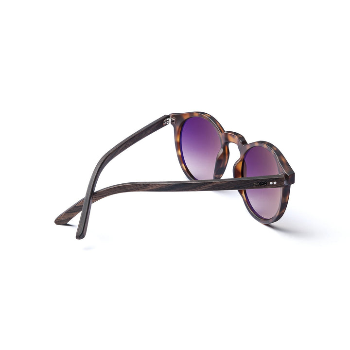 Take A Shot Emma Walnussholz I Polarized Cyber Monday